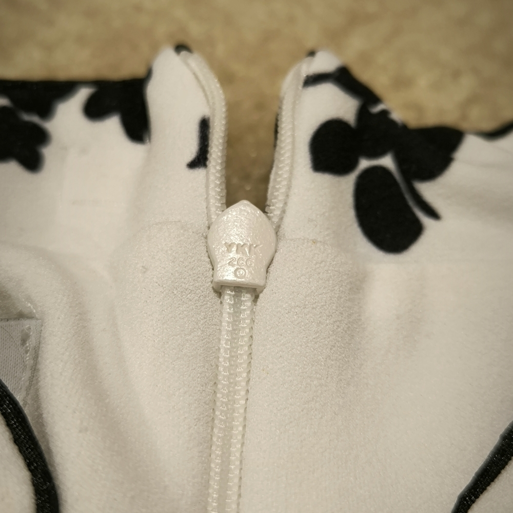 BSB B&W Pattern Top - Picture 5 of 8